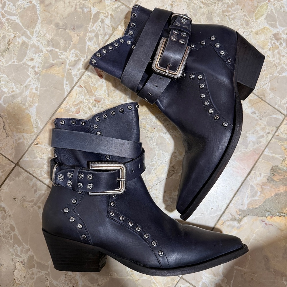 Free People Leather Studded Black Ankle Boots sz 8